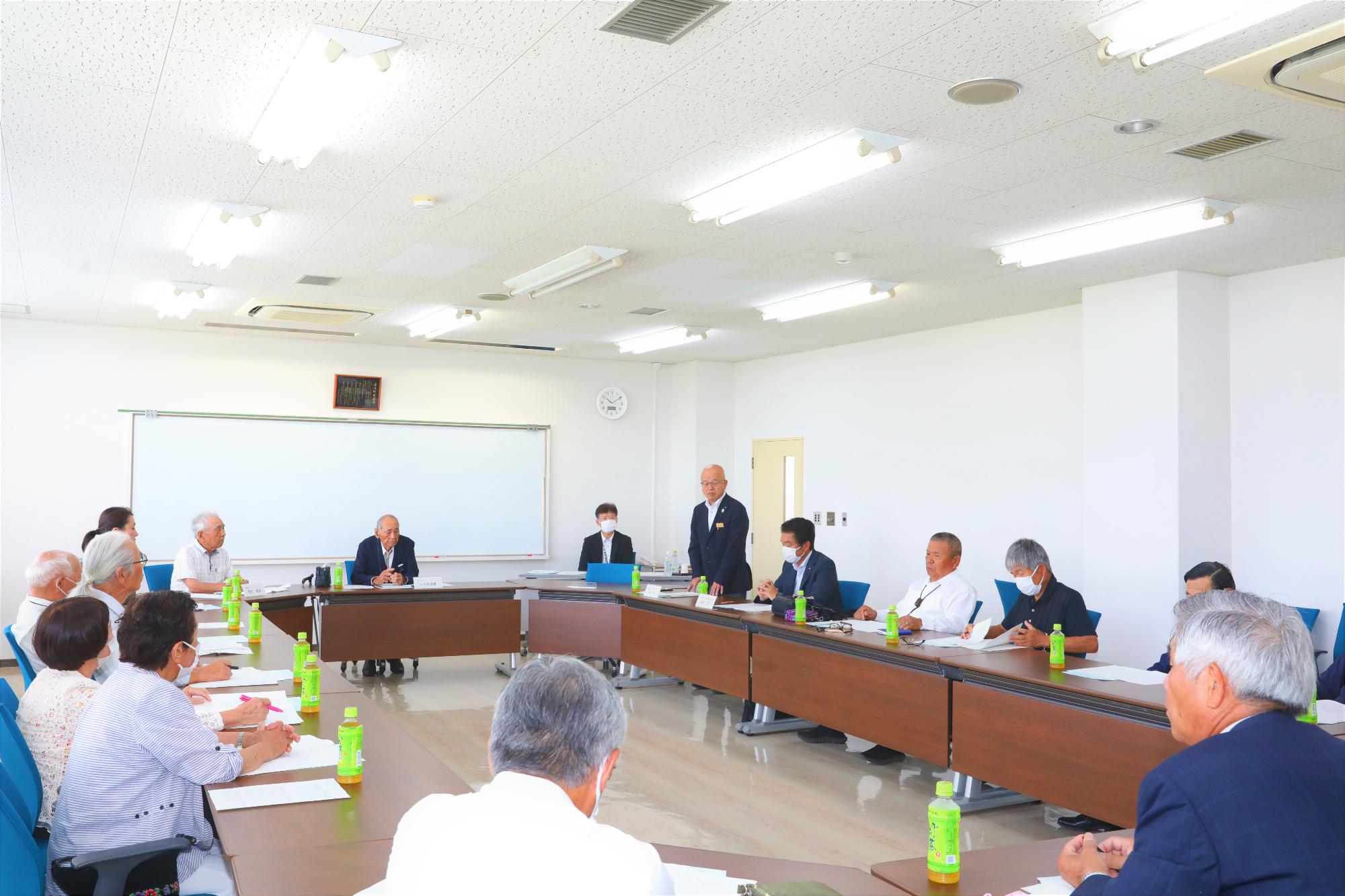 退職議員会